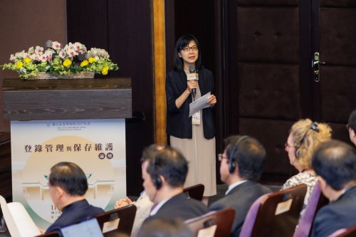 故宮余佩瑾副院長擔任論壇主持人