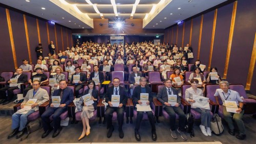 故宮舉辦《登錄管理與保存維護論壇》，展現自1965年外雙溪復院以來於文物登錄與保存修復的積累成果。