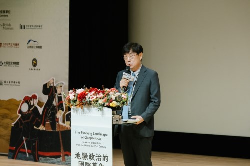 韓國仁川廣域市立博物館金泰翼館長致詞。