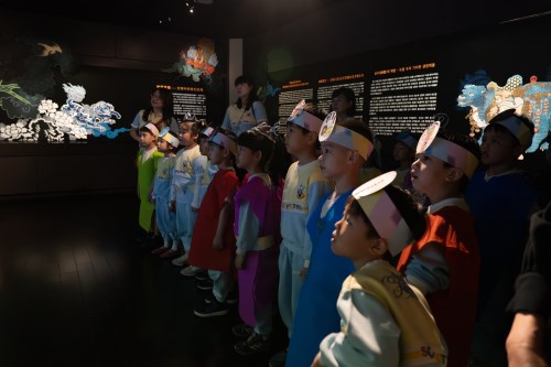 天鵝堡幼兒園師生參觀「神獸再現」特展