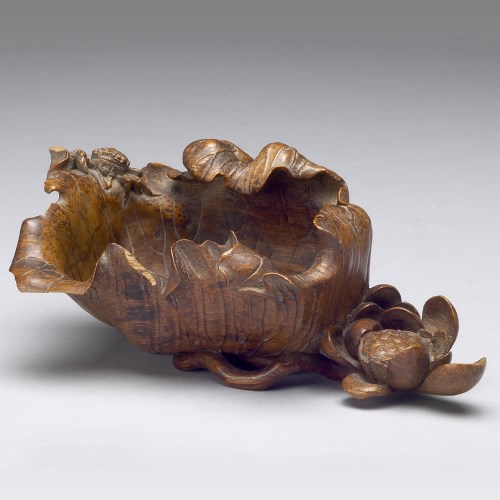Carved bamboo brush washer  in the form of a lotus leaf